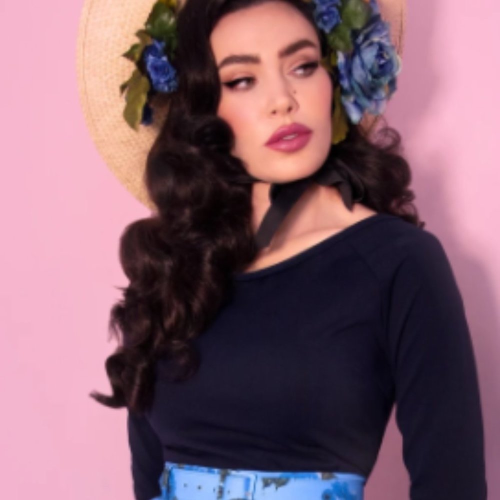 WILD WAYS VINTAGE TOP IN NAVY - VIXEN BY MICHELINE PITT